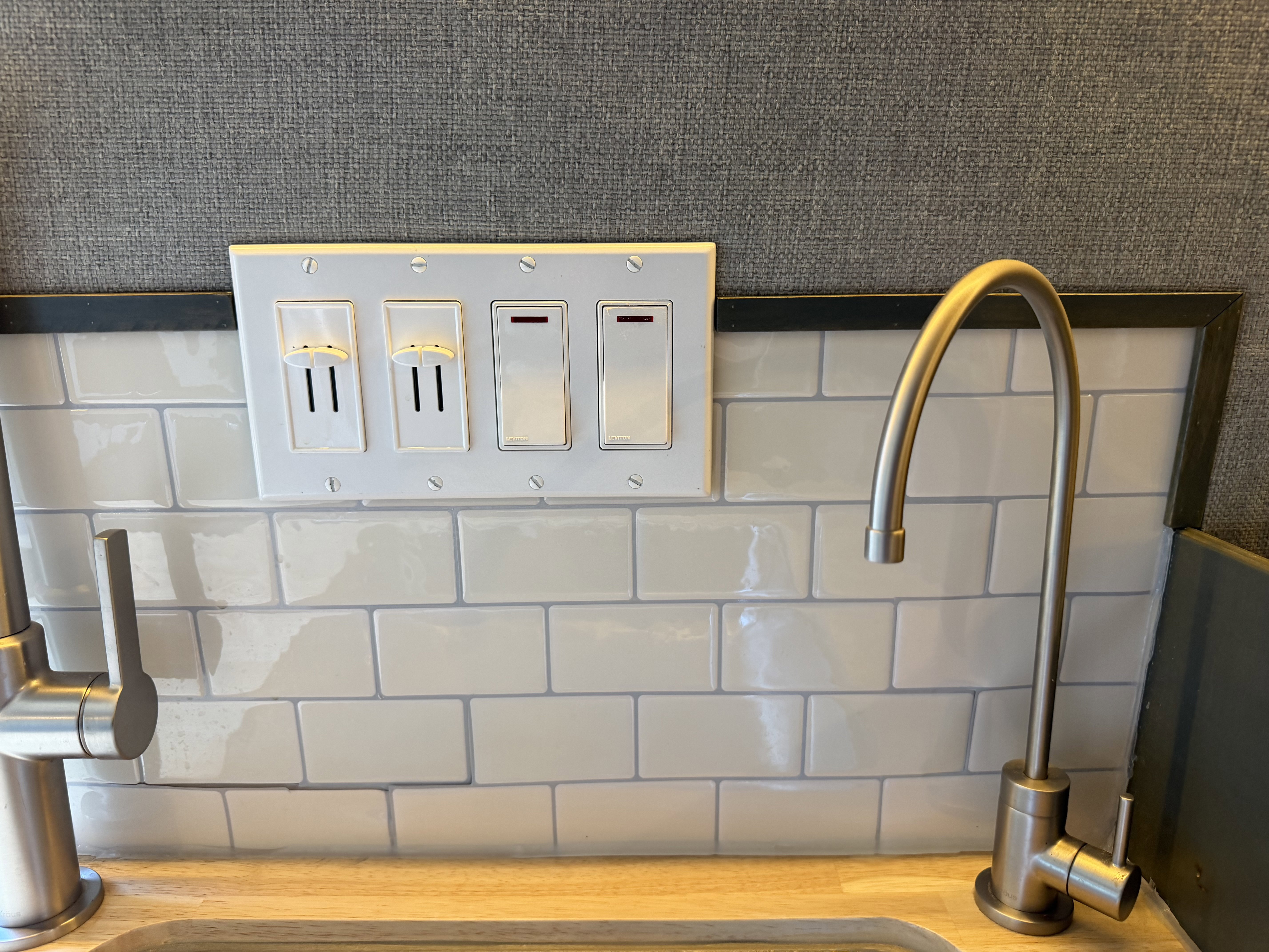 Used 2021 Ford Transit 250 148 High Roof Extended AWD image 43