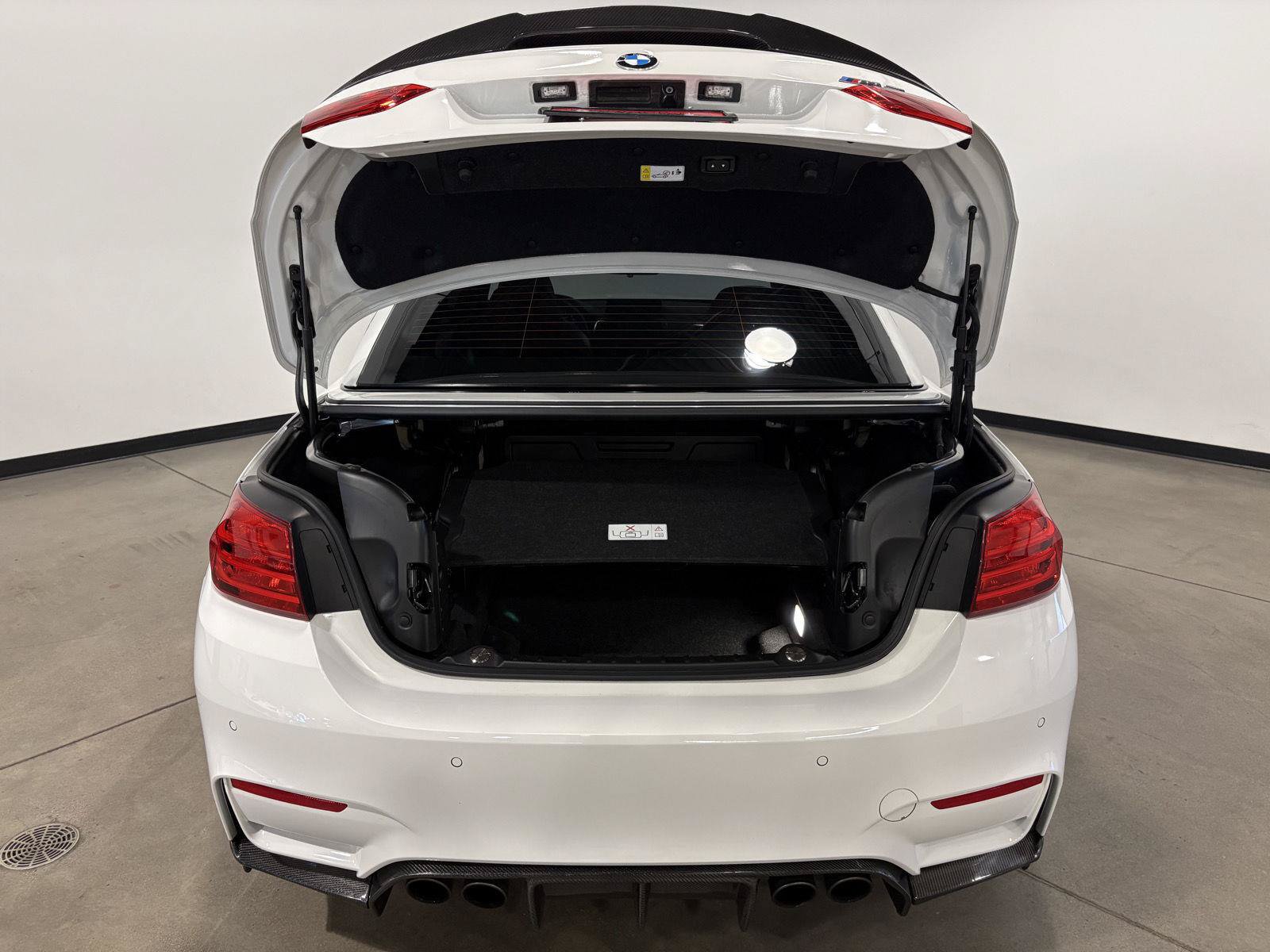 Used 2017 BMW M4 Convertible RWD image 41