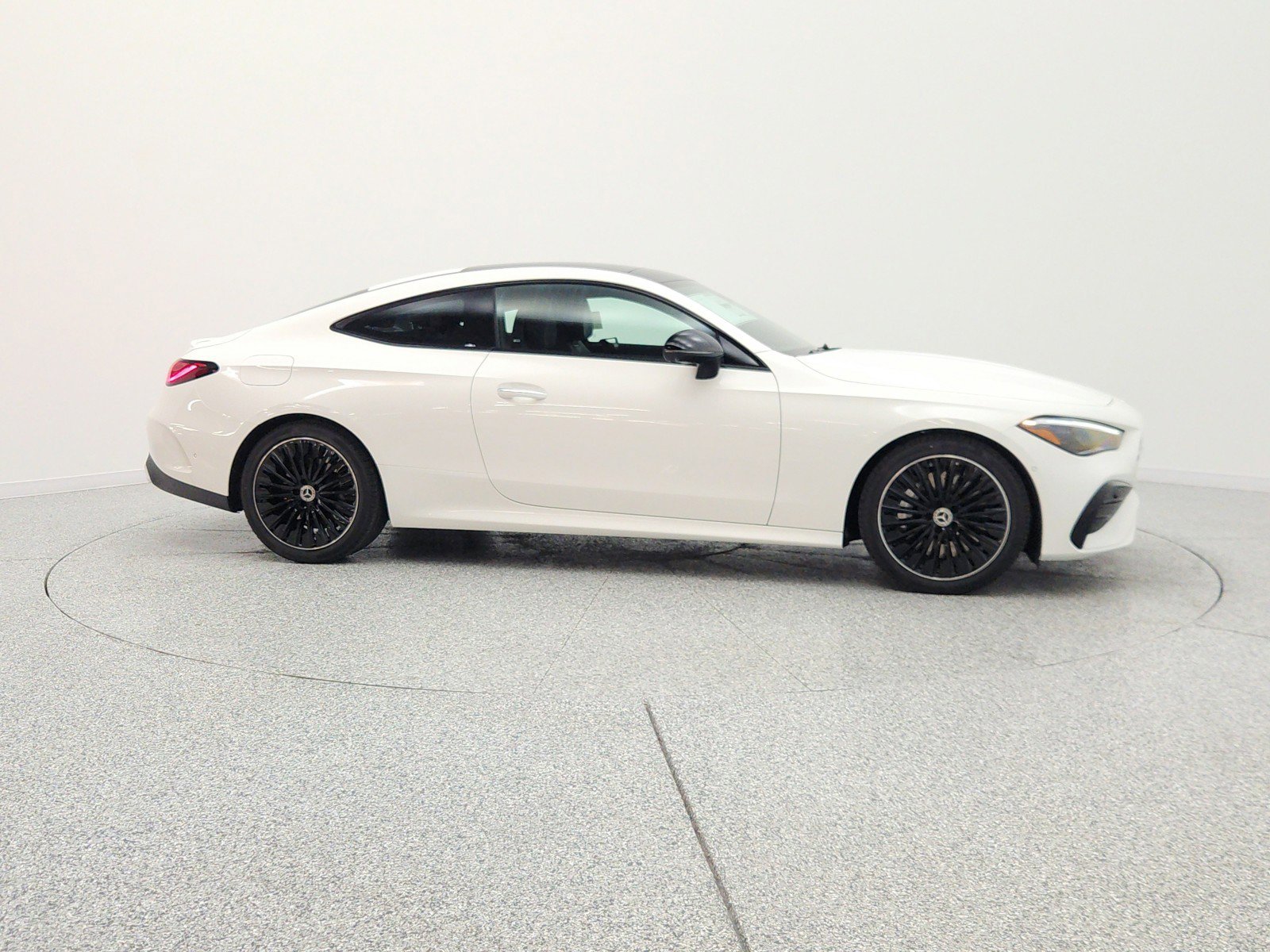 New 2026 Mercedes-Benz CLE 450 4MATIC Coupe image 4