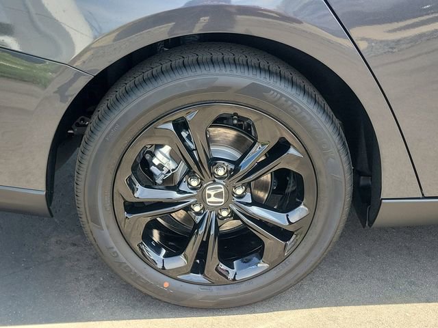 Certified 2025 Honda Accord SE image 6