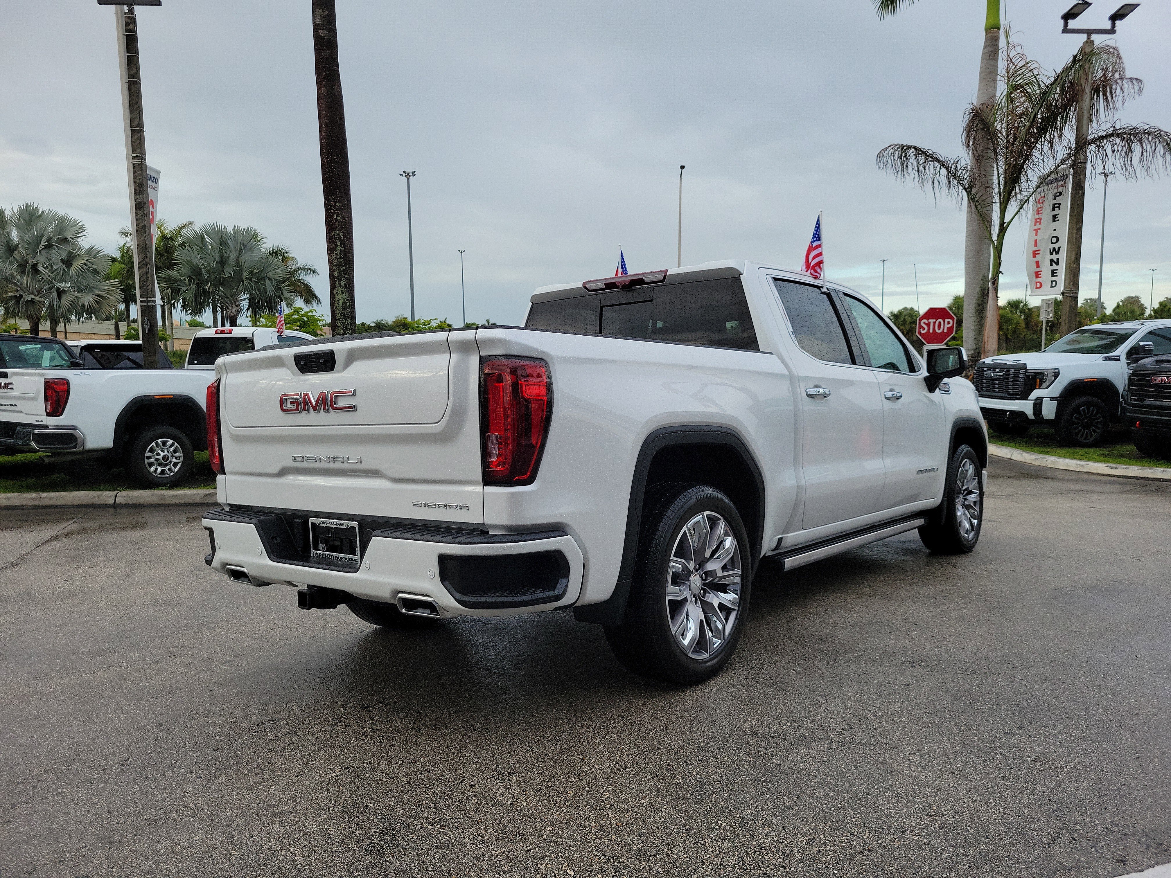 Used 2024 GMC Sierra 1500 Denali w/ Denali Reserve Package AWD/4WD image 5