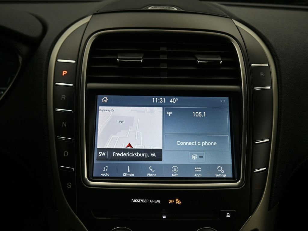 Used 2019 Lincoln Nautilus Select image 16