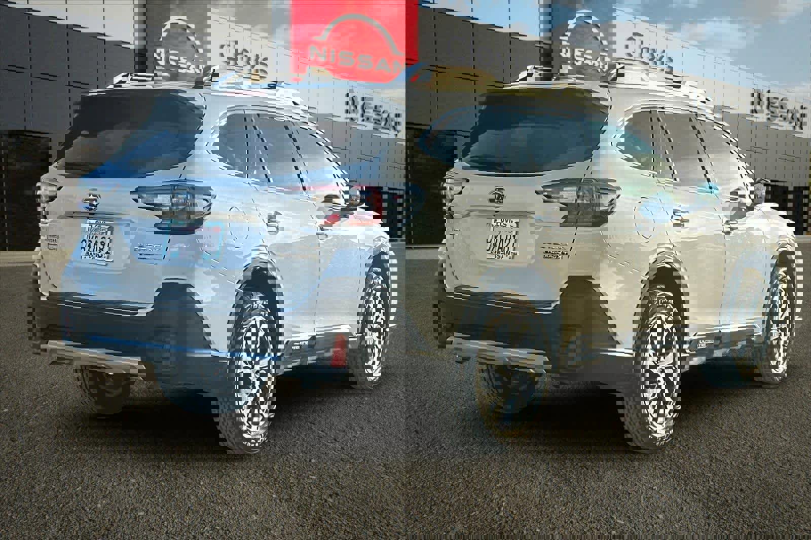 Used 2022 Subaru Outback Touring XT w/ Popular Package #2 video 3