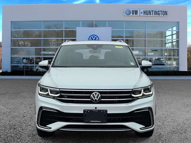 Certified 2023 Volkswagen Tiguan SEL R-Line AWD/4WD image 2