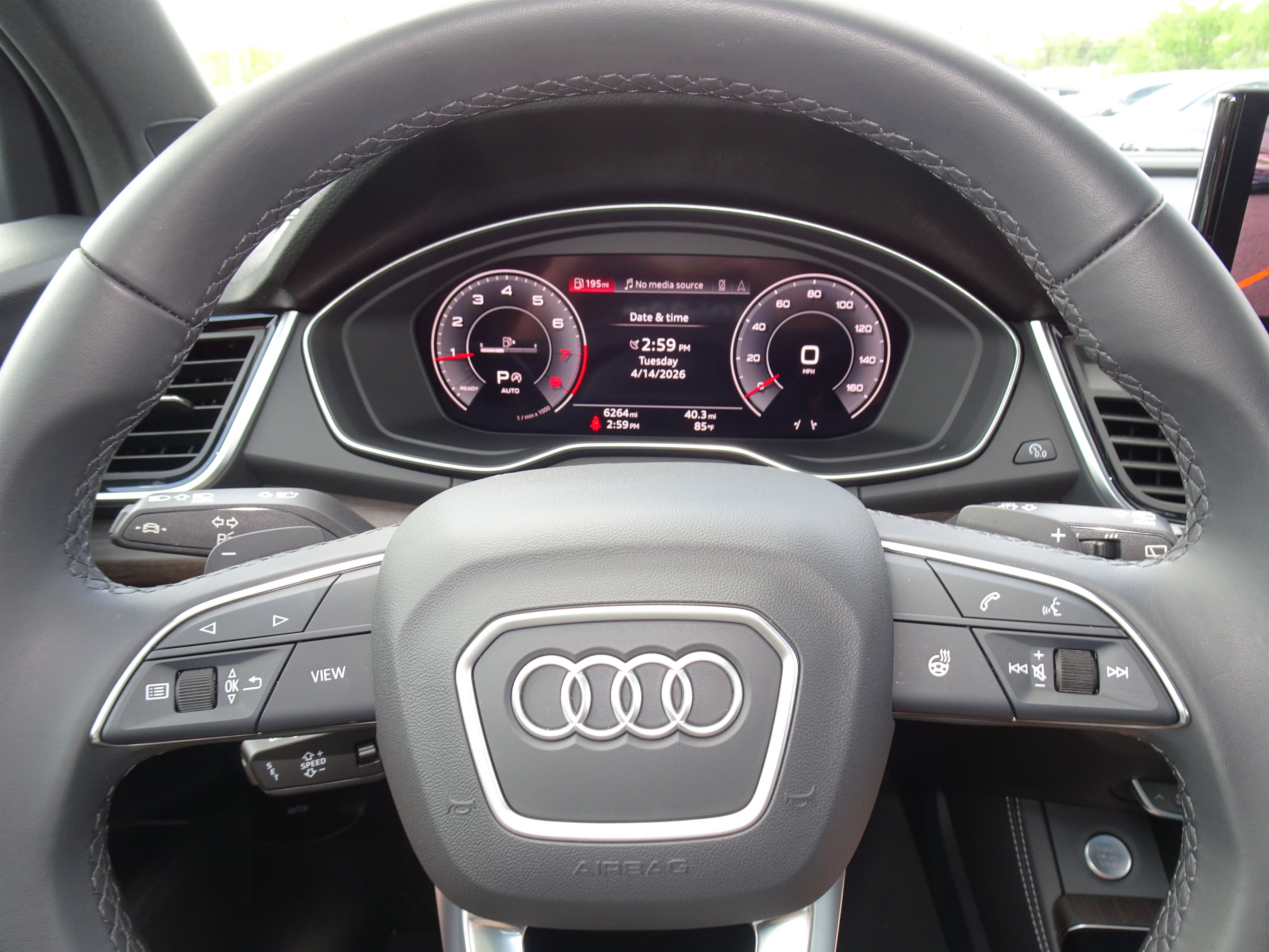 Certified 2025 Audi Q5 2.0T Premium Plus w/ Premium Plus Package AWD/4WD image 16