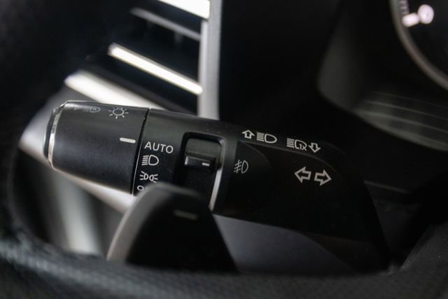 Used 2023 Mitsubishi Outlander SE image 15