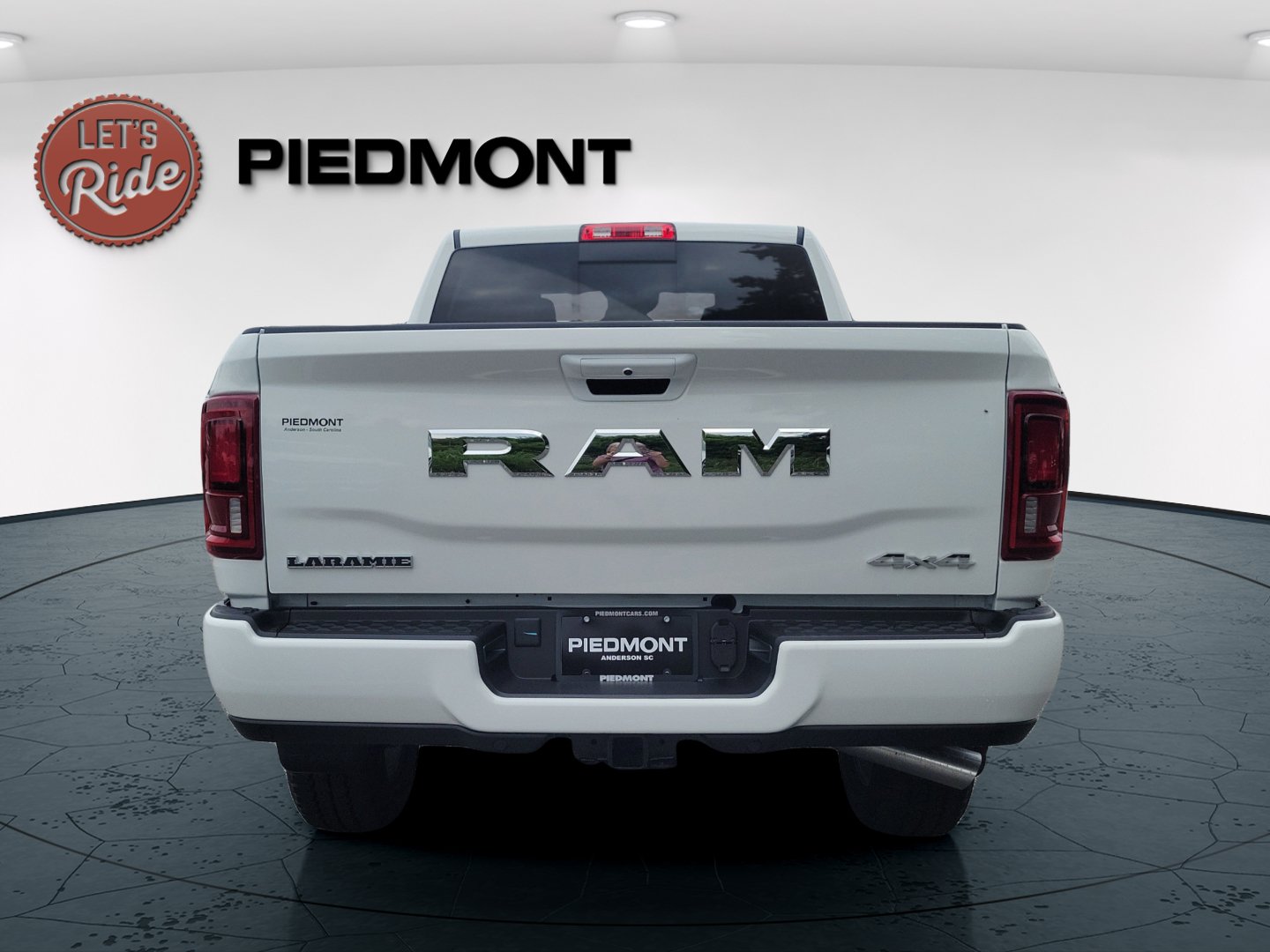 New 2026 RAM 2500 Laramie AWD/4WD image 7
