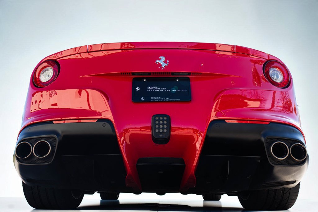 Used 2014 Ferrari F12 Berlinetta RWD image 24