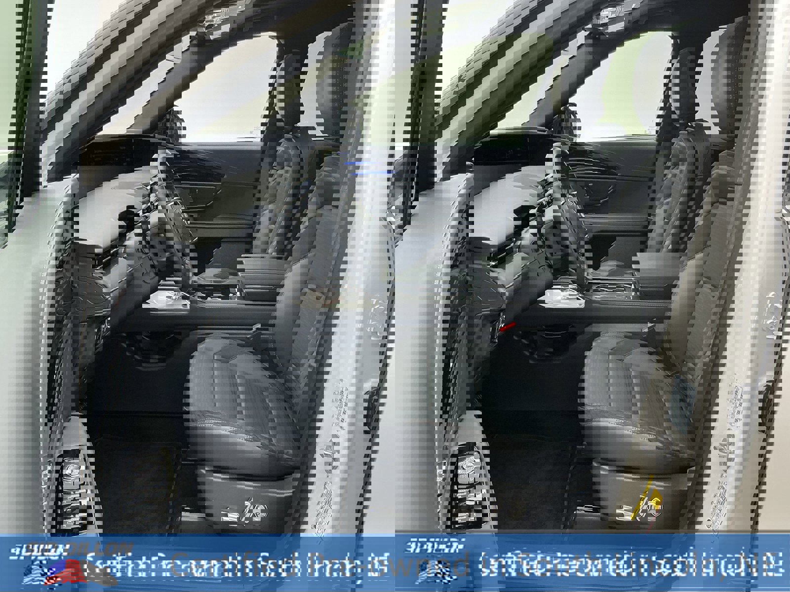 Used 2025 Lincoln Nautilus Reserve w/ Jet Appearance Package image 17