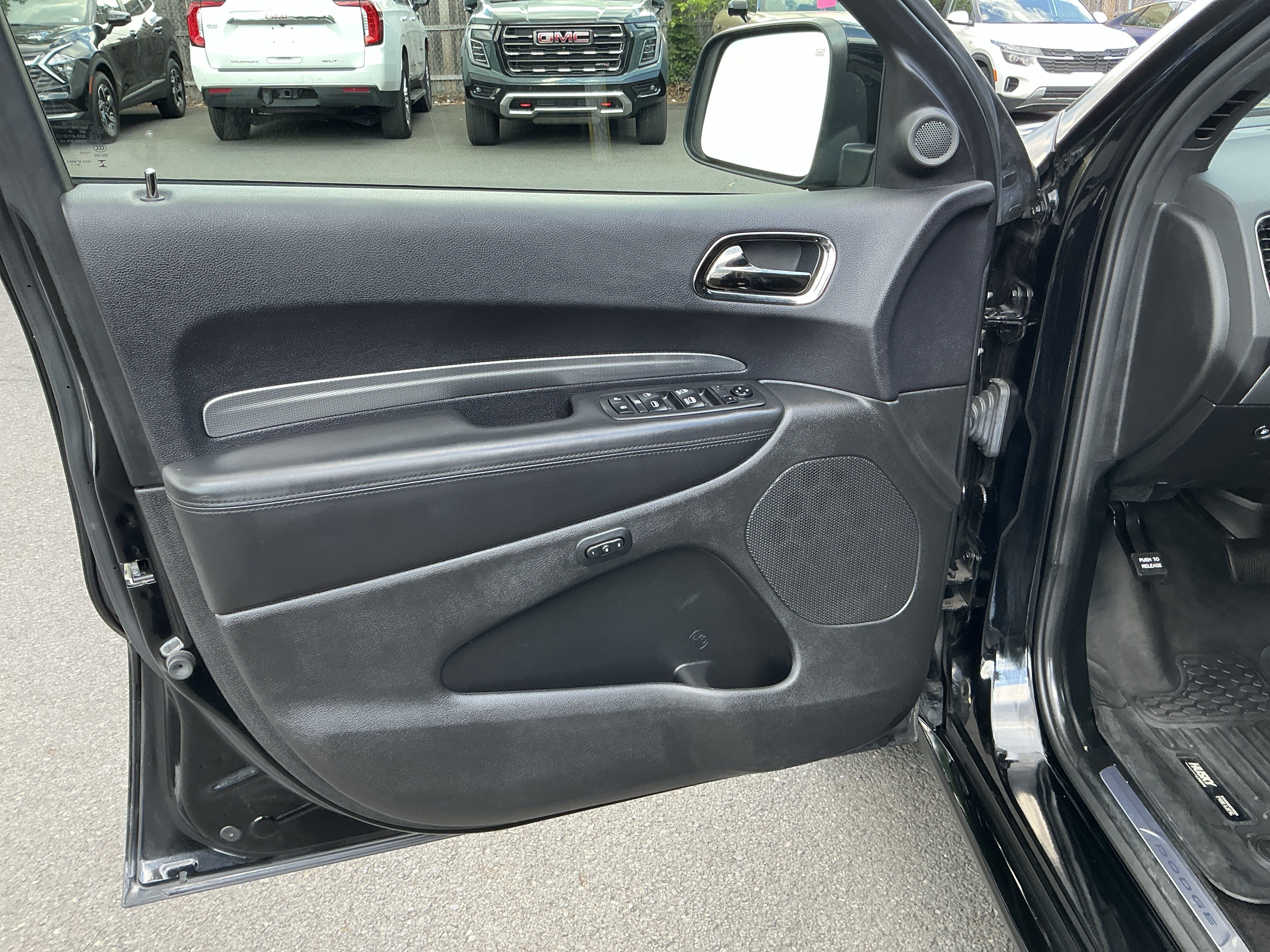 Used 2019 Dodge Durango R/T w/ Technology Group AWD/4WD image 13