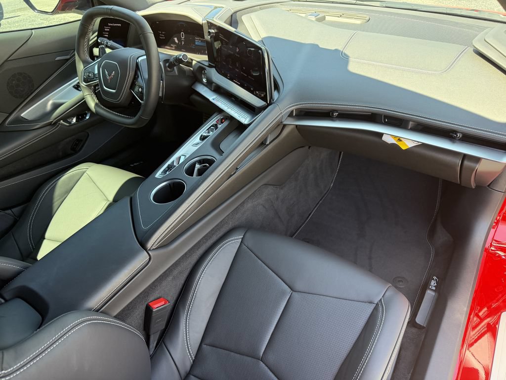 Used 2026 Chevrolet Corvette Stingray Coupe RWD image 14