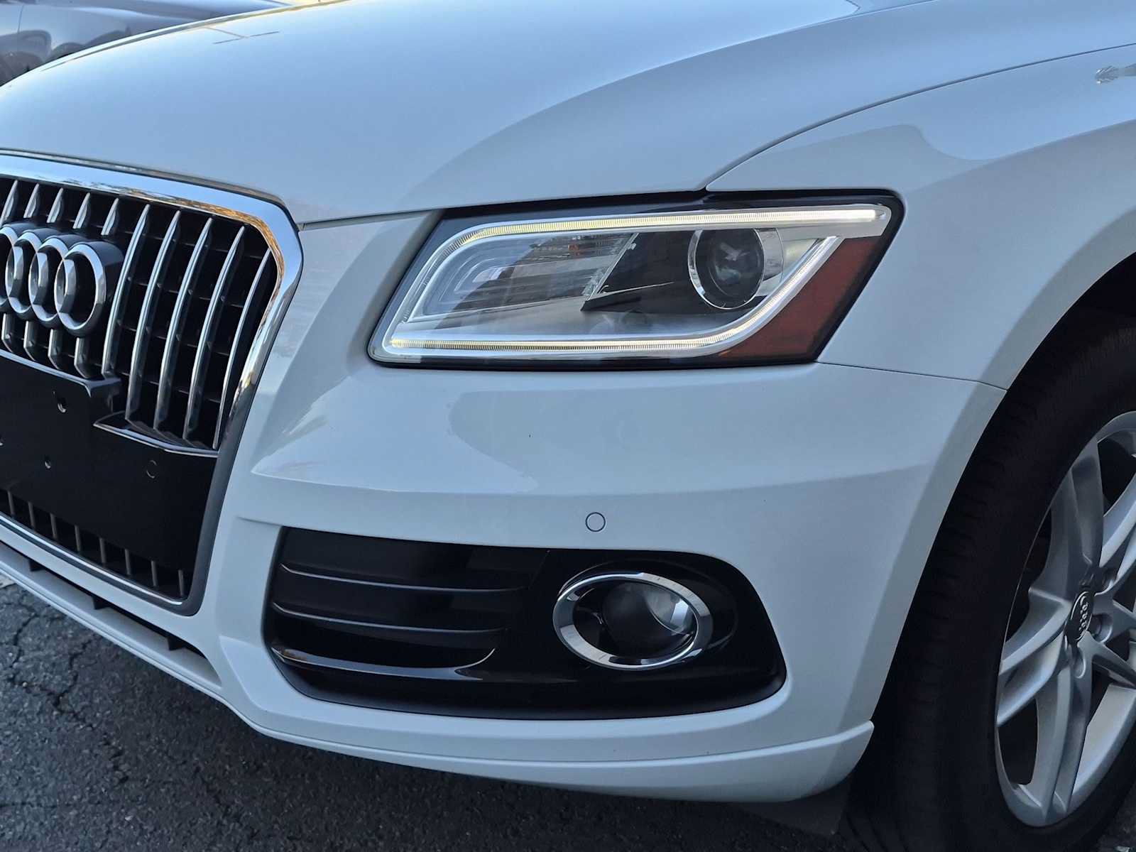 Used 2014 Audi Q5 2.0T Premium Plus w/ Premium Plus Package AWD/4WD image 11