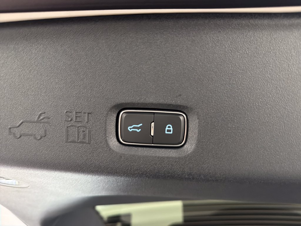 New 2027 Ford Expedition Max King Ranch RWD image 10