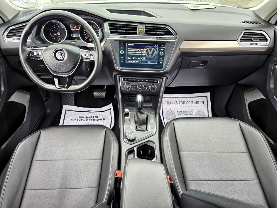 Used 2020 Volkswagen Tiguan SE image 11