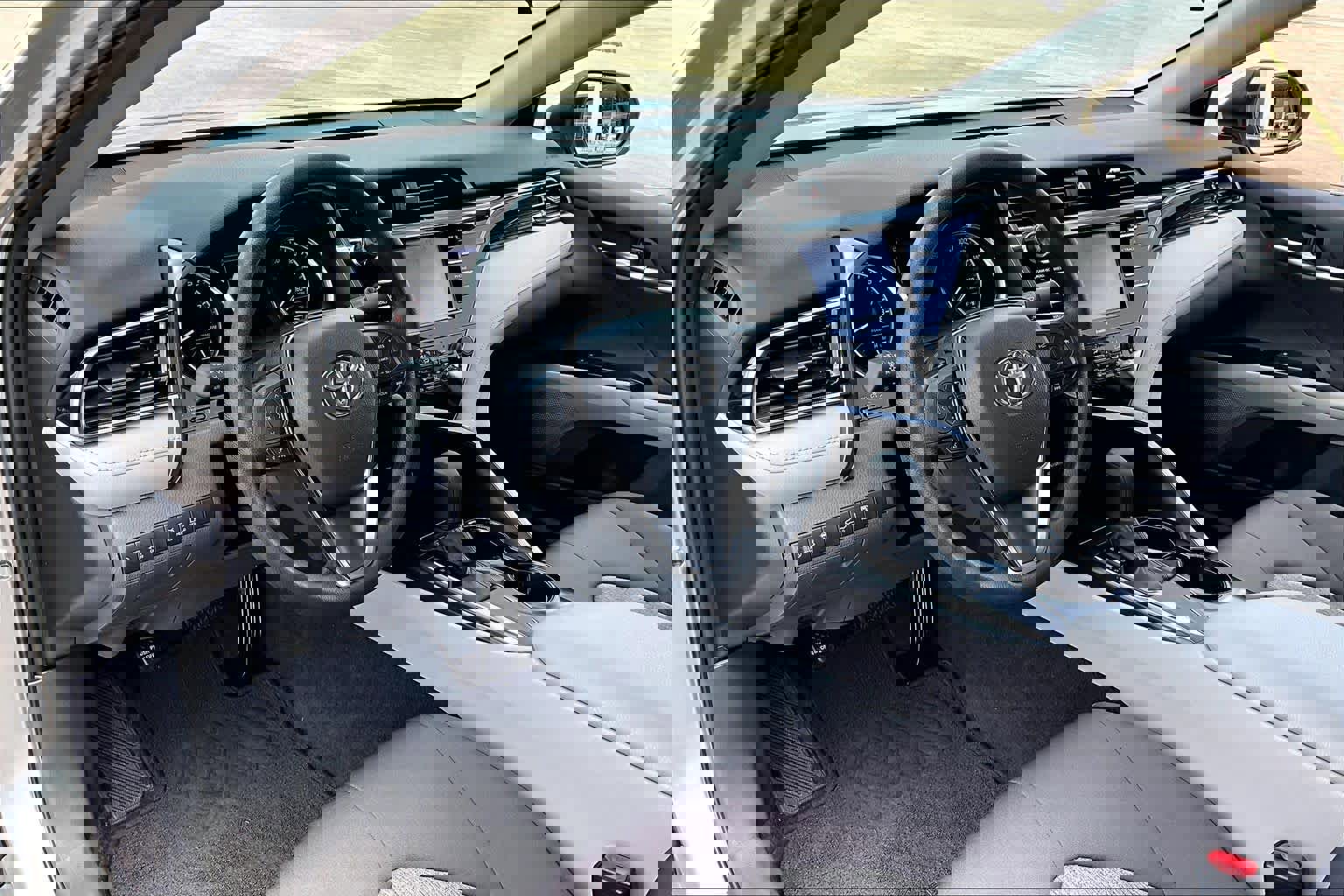 Certified 2020 Toyota Camry LE FWD image 16