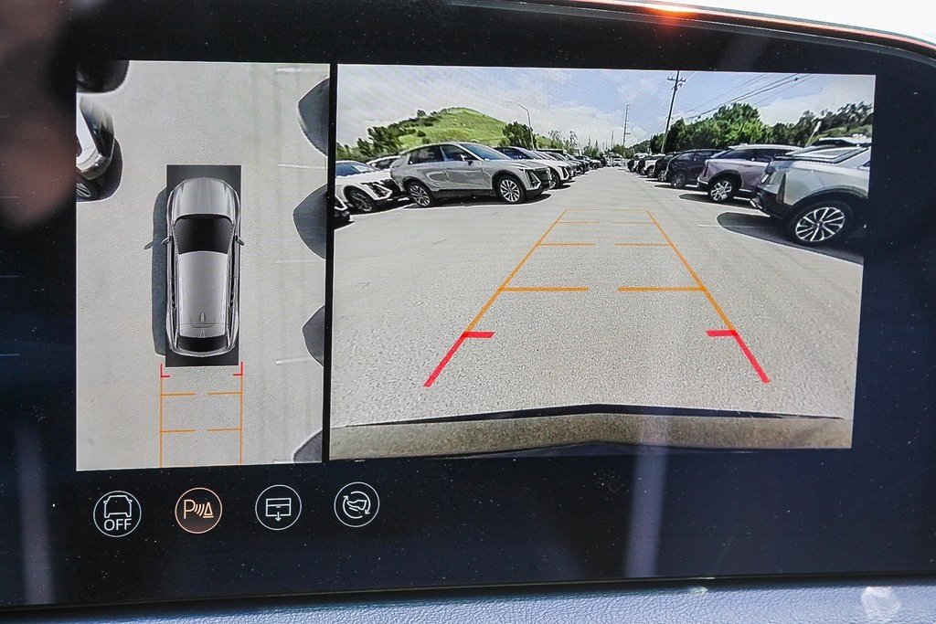 New 2025 Cadillac Optiq Sport 2 image 27