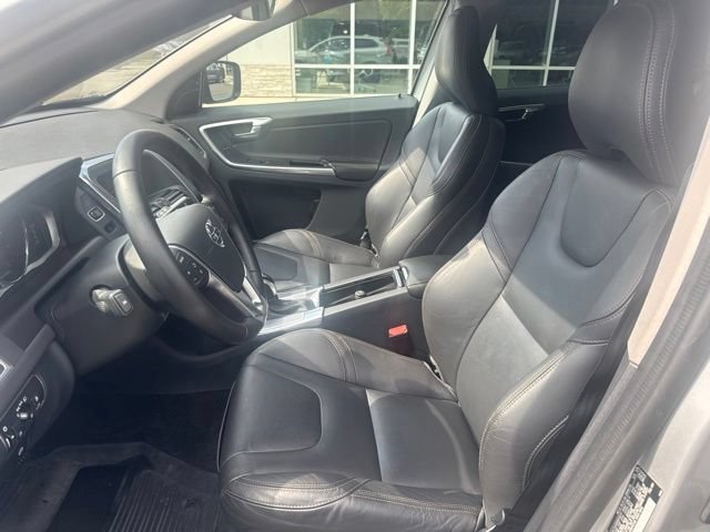 Used 2017 Volvo XC60 T6 Dynamic w/ Preferred Option Package AWD/4WD image 20