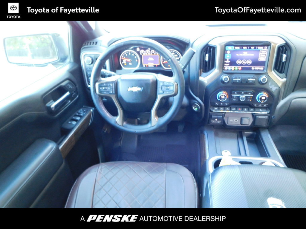 Used 2020 Chevrolet Silverado 1500 High Country w/ Technology Package AWD/4WD image 2