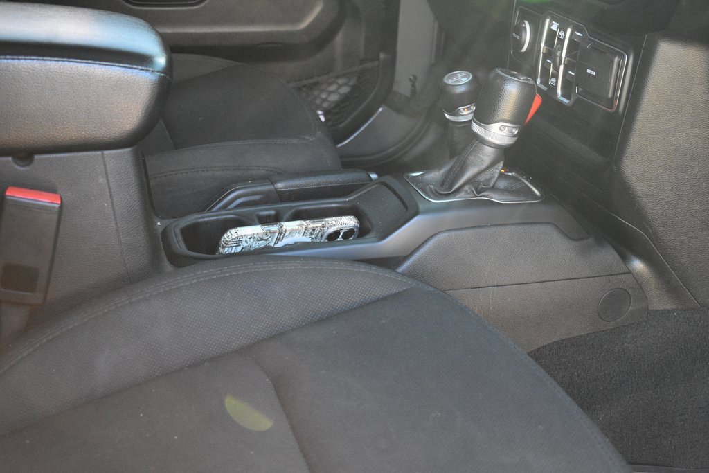 Used 2022 Jeep Gladiator Willys image 25