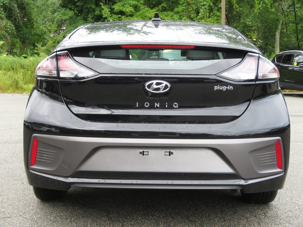 Used 2021 Hyundai Ioniq SE FWD image 5