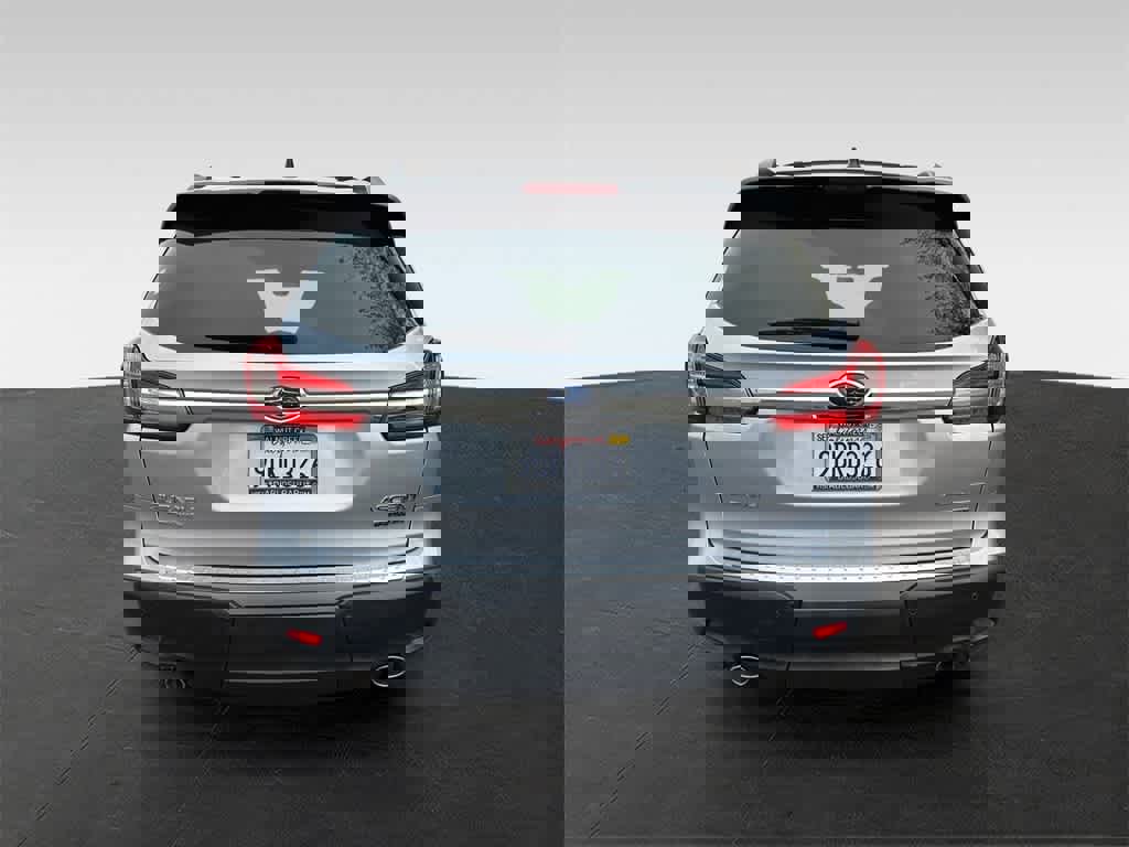 Used 2022 Subaru Ascent Limited w/ Technology Package image 5