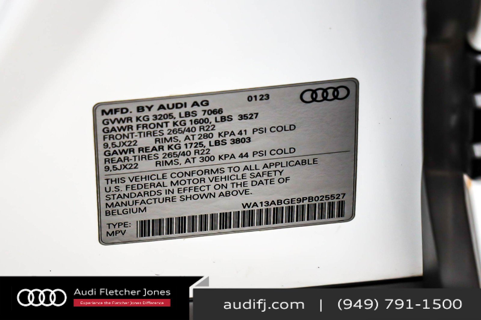 Used 2023 Audi e-tron Prestige w/ Prestige Package image 25