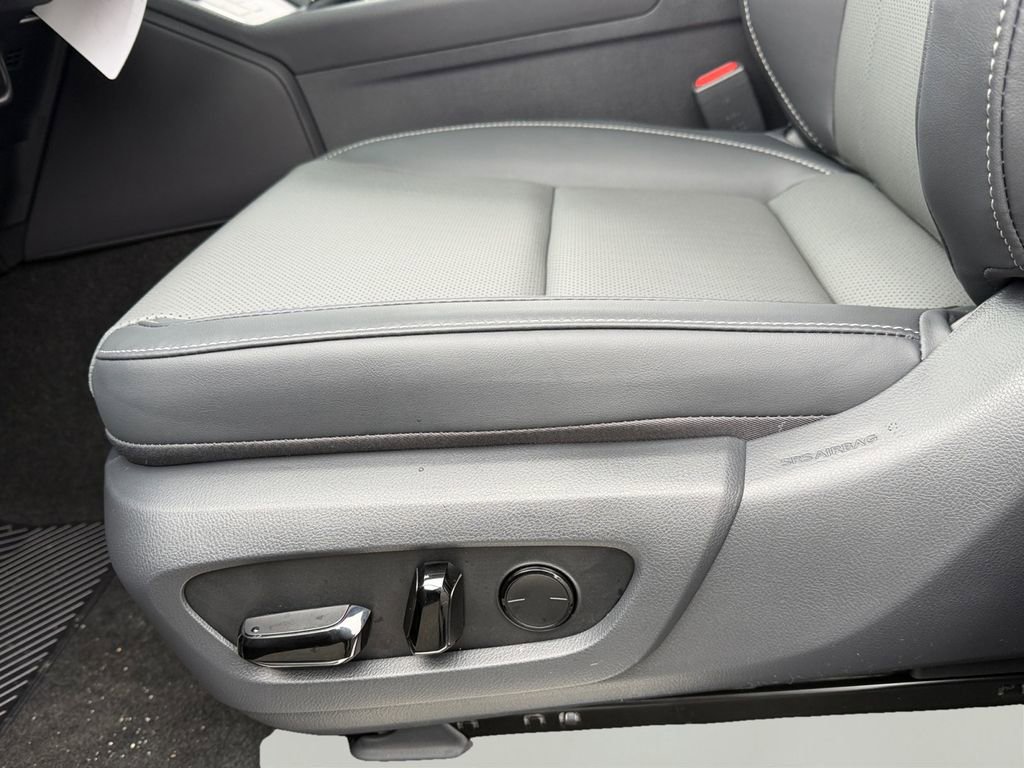 New 2026 Lexus GX 550 image 16