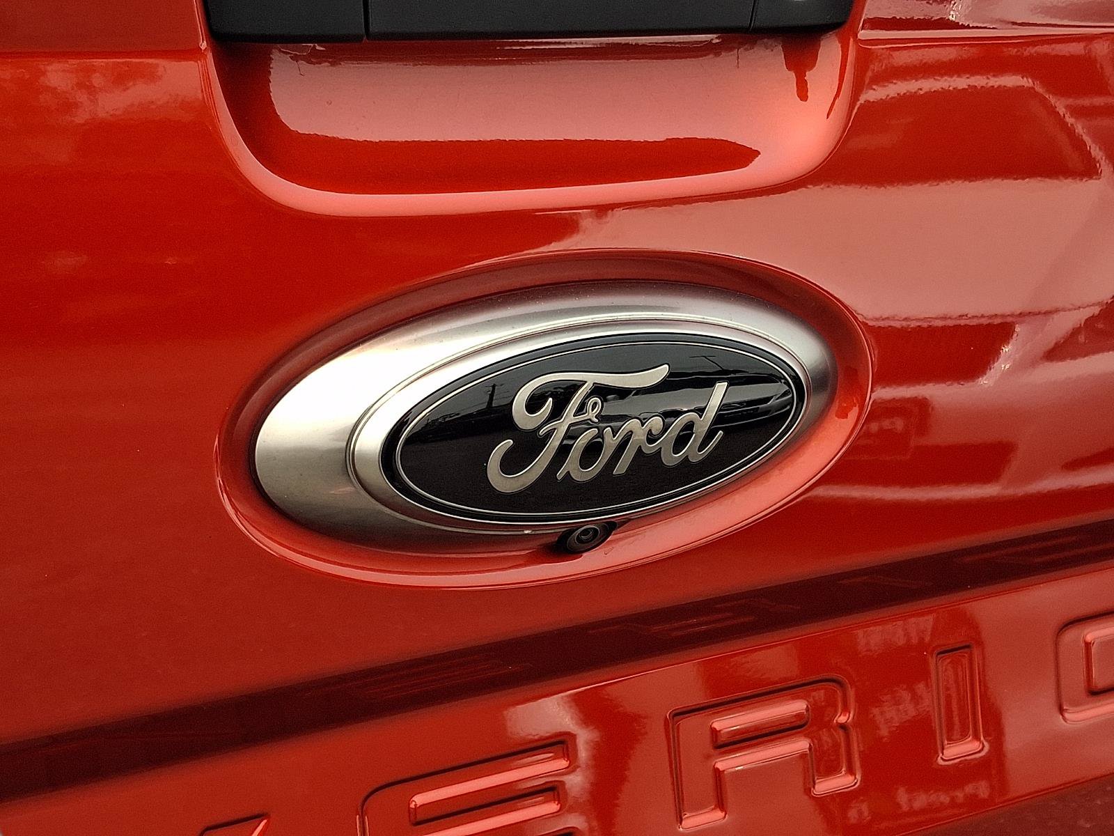 Used 2024 Ford Maverick Lariat w/ Black Appearance Package FWD image 30