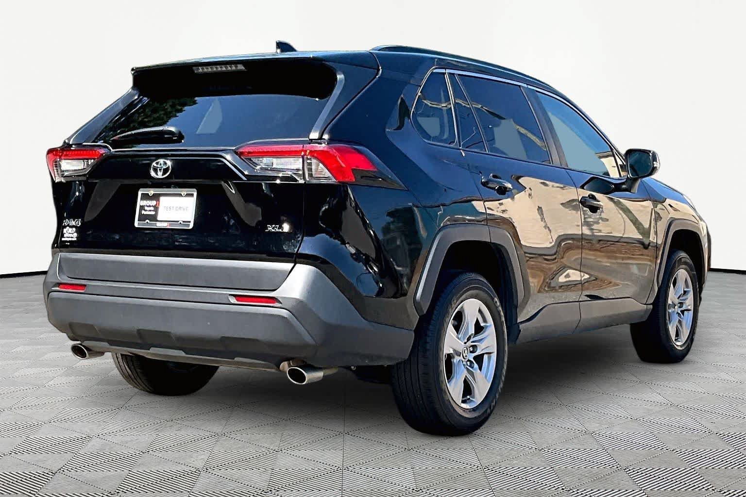 Certified 2025 Toyota RAV4 XLE FWD image 13
