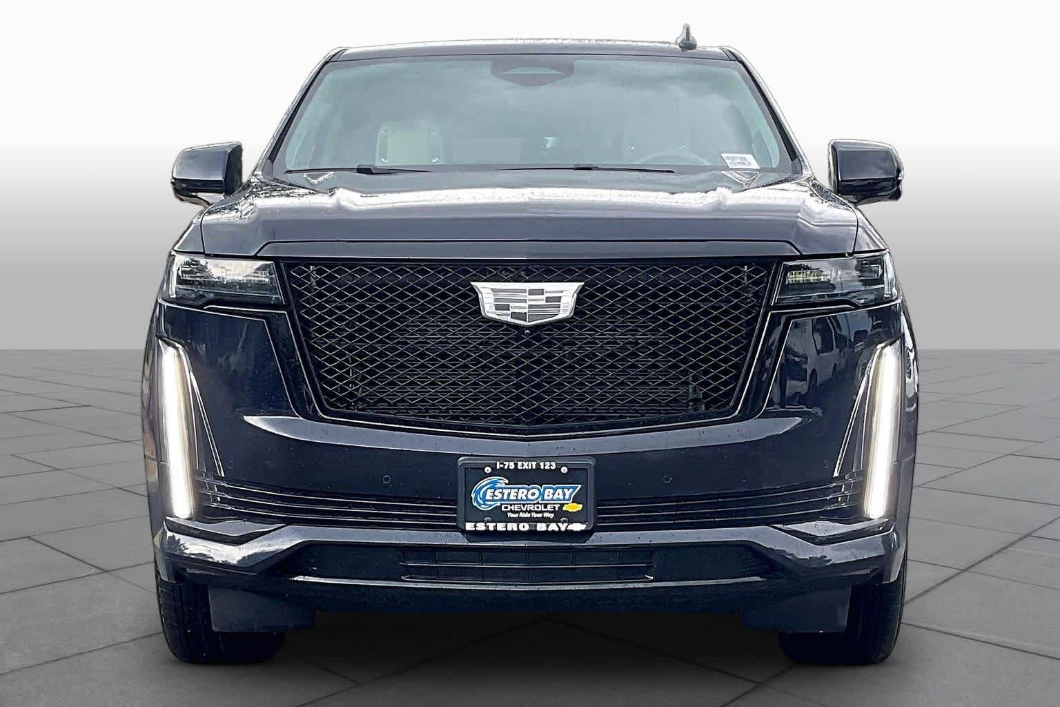 Used 2024 Cadillac Escalade Sport Platinum w/ LPO, ONYX Package AWD/4WD image 7