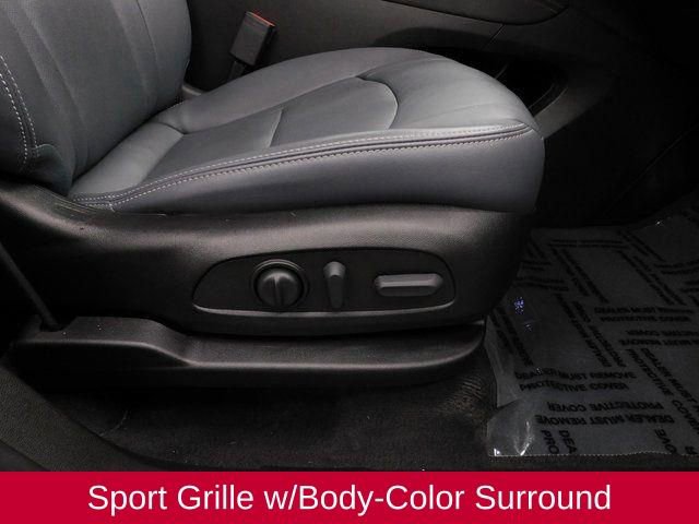 Used 2022 Buick Enclave Essence w/ Sport Touring Edition image 37