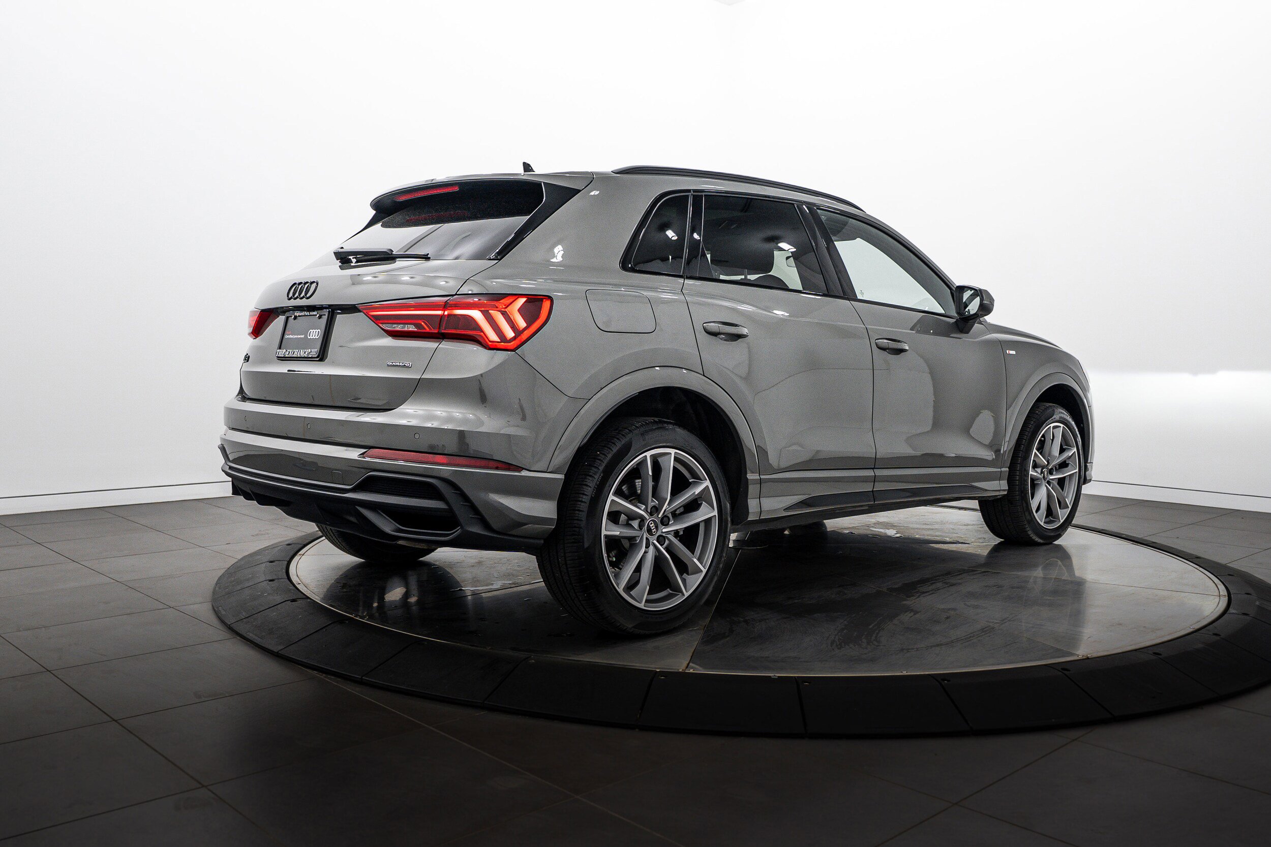 Certified 2023 Audi Q3 2.0T Premium Plus w/ Premium Plus Package AWD/4WD image 4