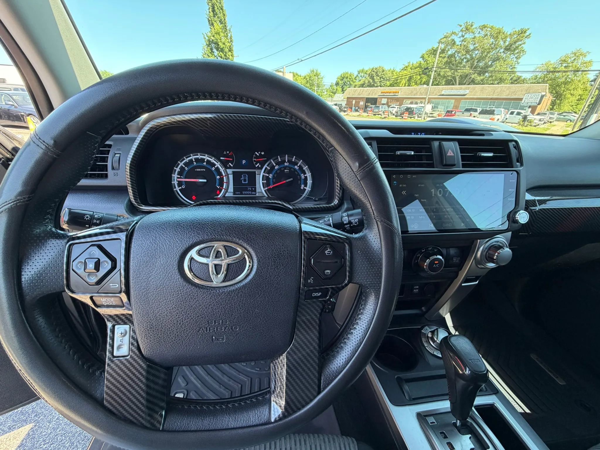 Used 2016 Toyota 4Runner SR5 AWD/4WD image 25