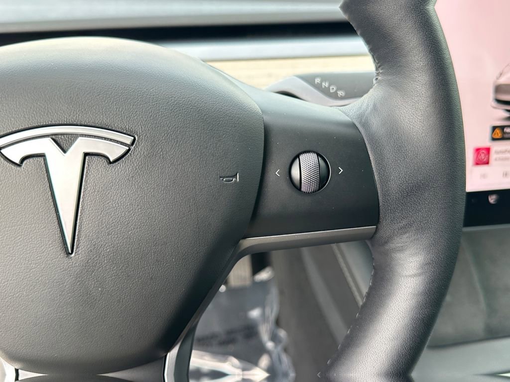 Used 2022 Tesla Model 3 Long Range AWD/4WD image 26