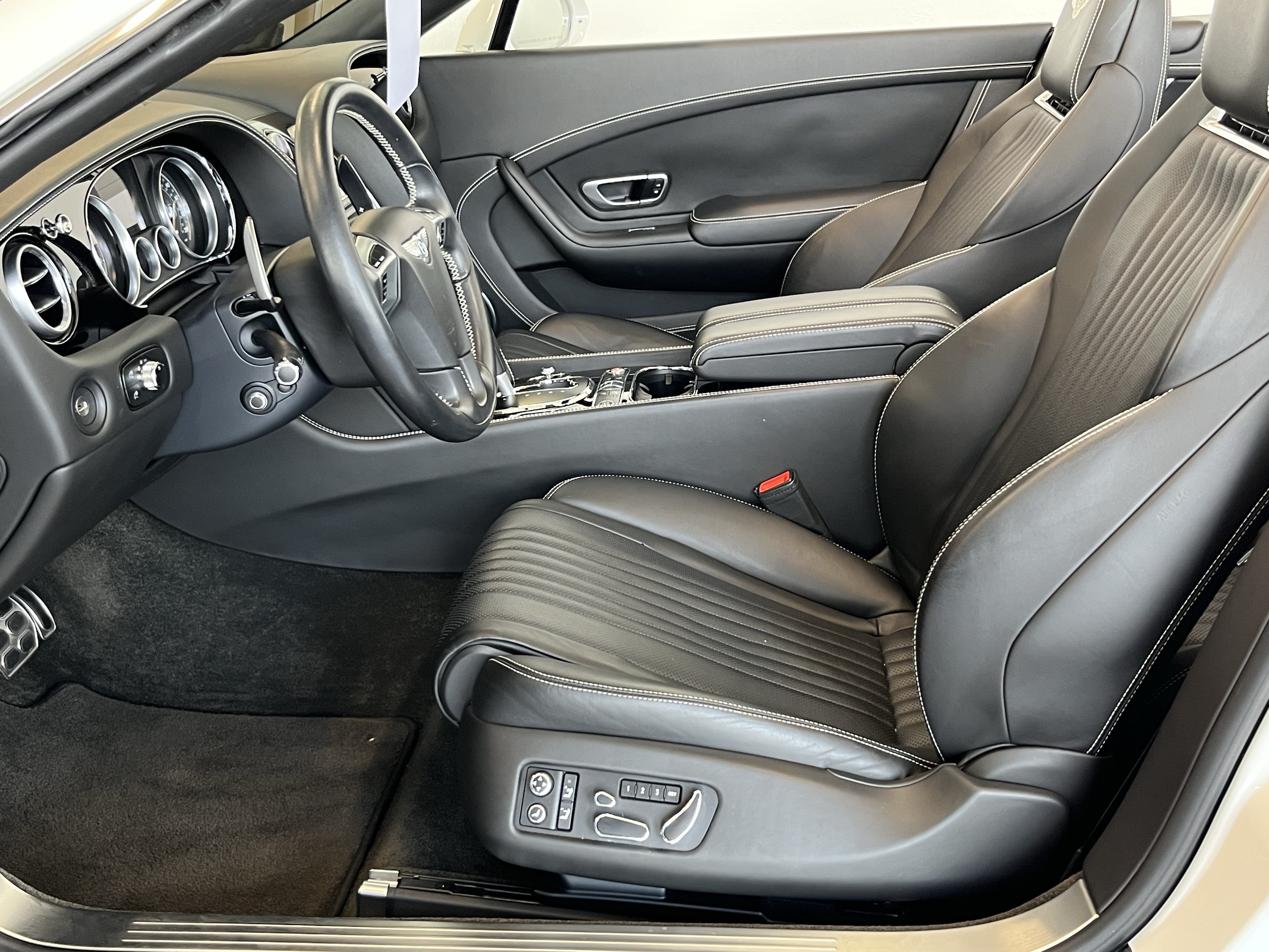 Used 2017 Bentley Continental GT AWD/4WD image 6