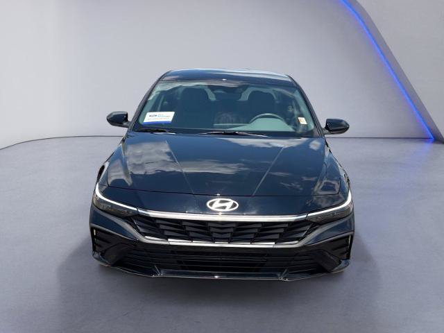 Used 2025 Hyundai Elantra Sport FWD image 9
