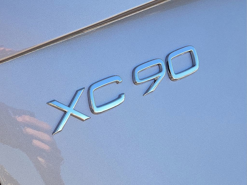 Certified 2026 Volvo XC90 B6 Plus w/ Protection Package Premier AWD/4WD image 12