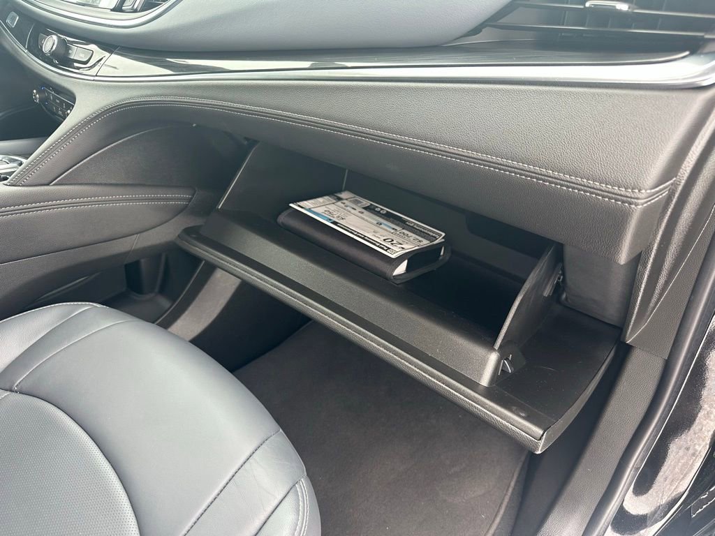 Used 2024 Buick Enclave Essence w/ Sport Touring Edition image 36