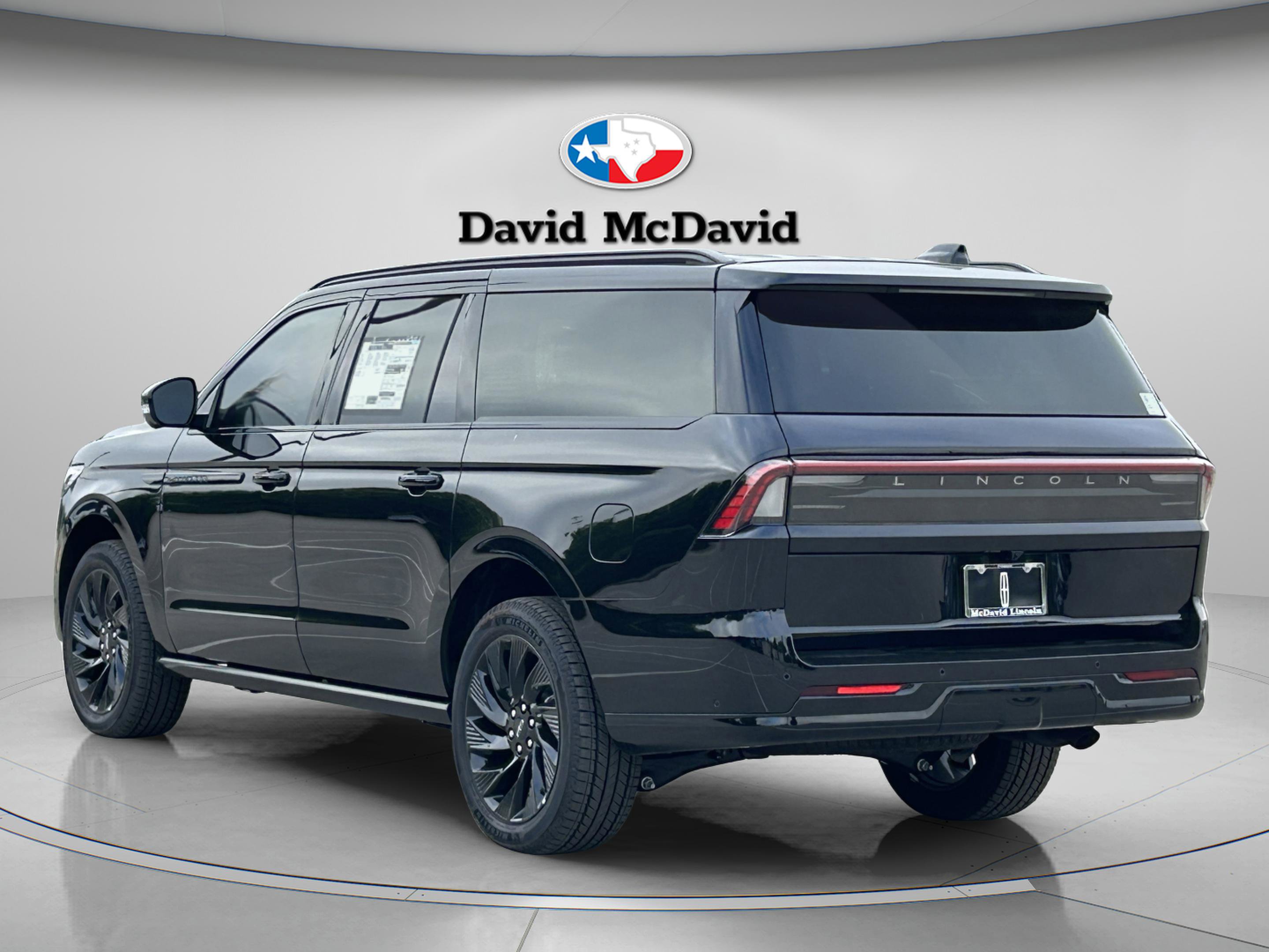 New 2025 Lincoln Navigator L Reserve w/ Jet Appearance Package image 5