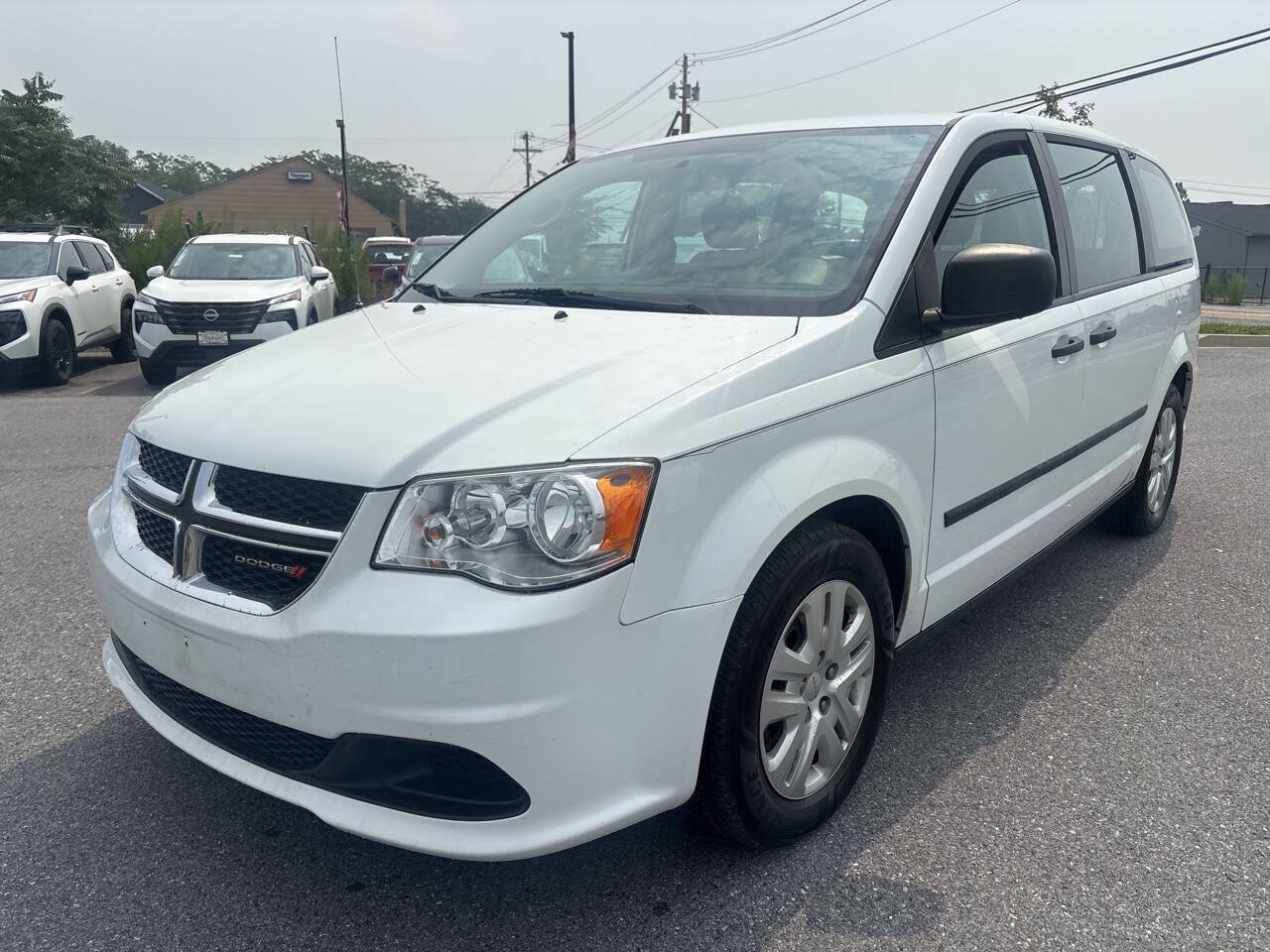 Used 2016 Dodge Grand Caravan American Value Package FWD image 9
