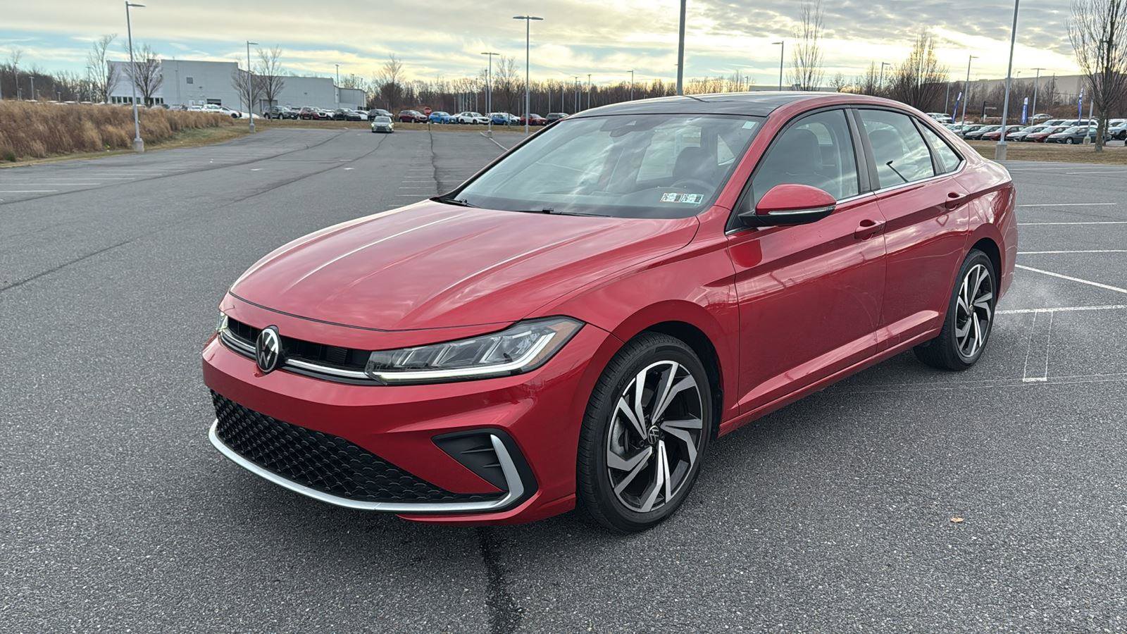 Used 2025 Volkswagen Jetta SEL image 15