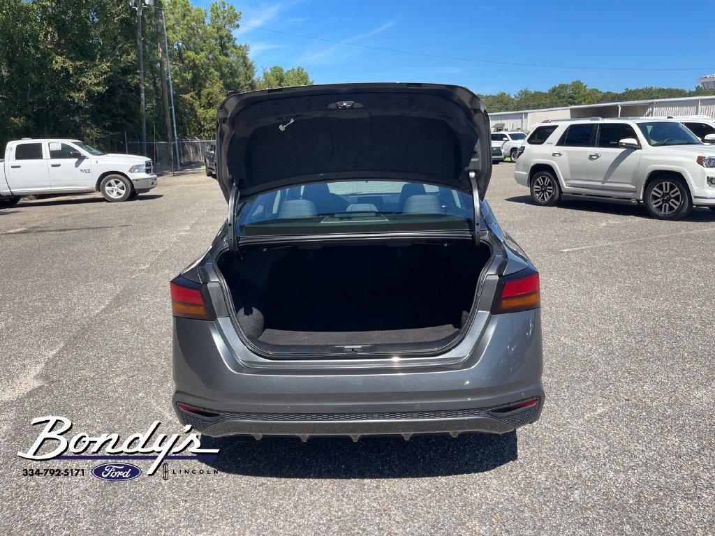 Used 2025 Nissan Altima 2.5 SV FWD image 14