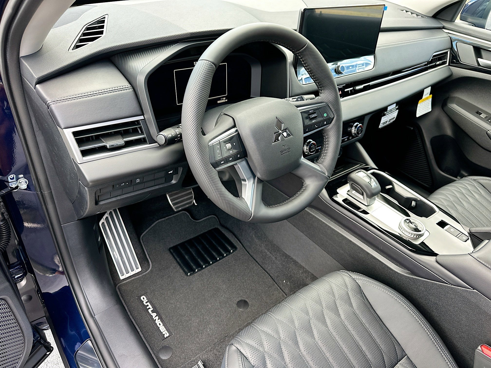 New 2026 Mitsubishi Outlander SEL image 6