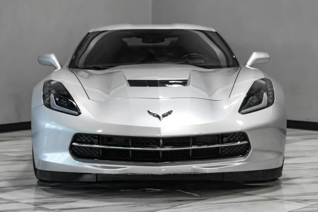 Used 2017 Chevrolet Corvette Stingray Coupe w/ 3LT Preferred Equipment Group RWD image 8