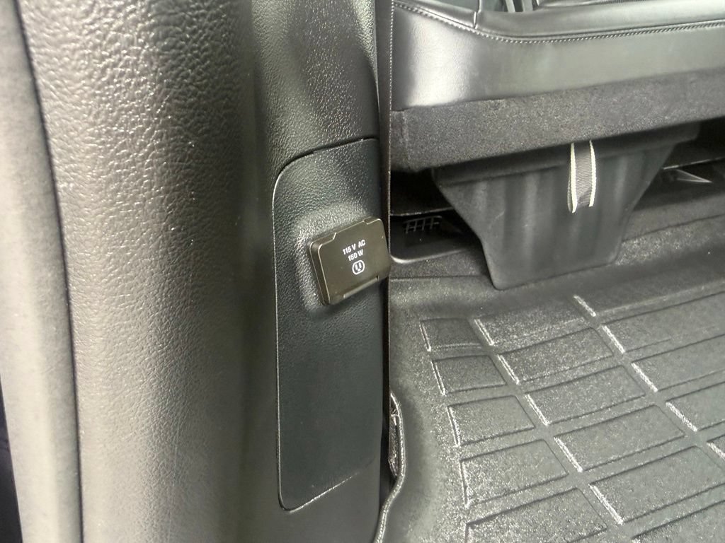 Used 2025 Chrysler Pacifica Select w/ Uconnect Theater Family Group AWD/4WD image 56