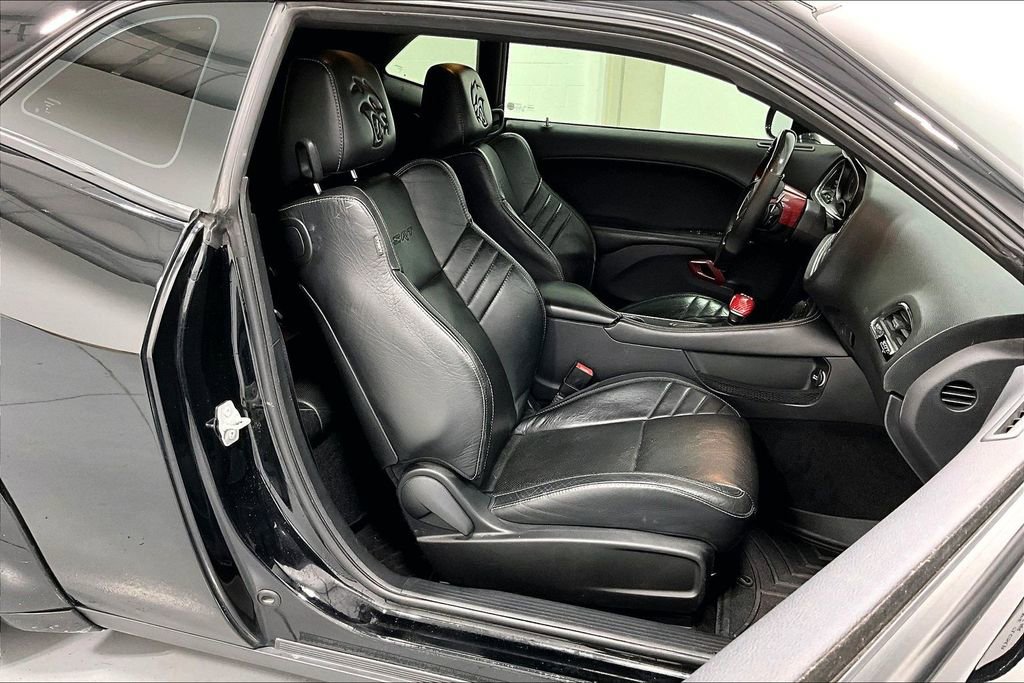 Used 2016 Dodge Challenger SRT Hellcat image 10