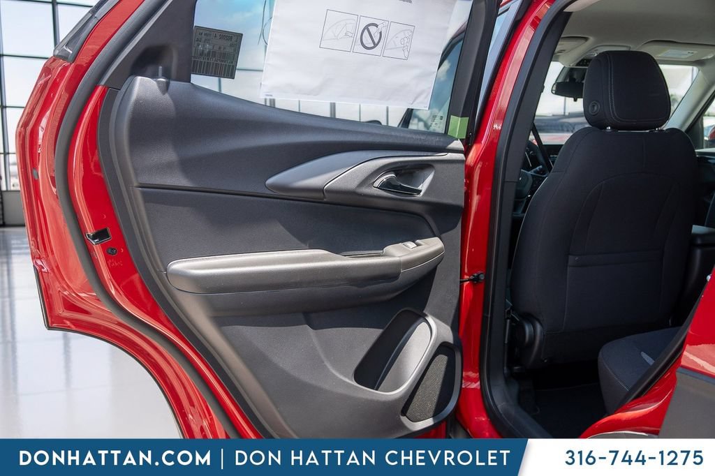 New 2026 Chevrolet TrailBlazer LT w/ Driver Confidence Package FWD image 15