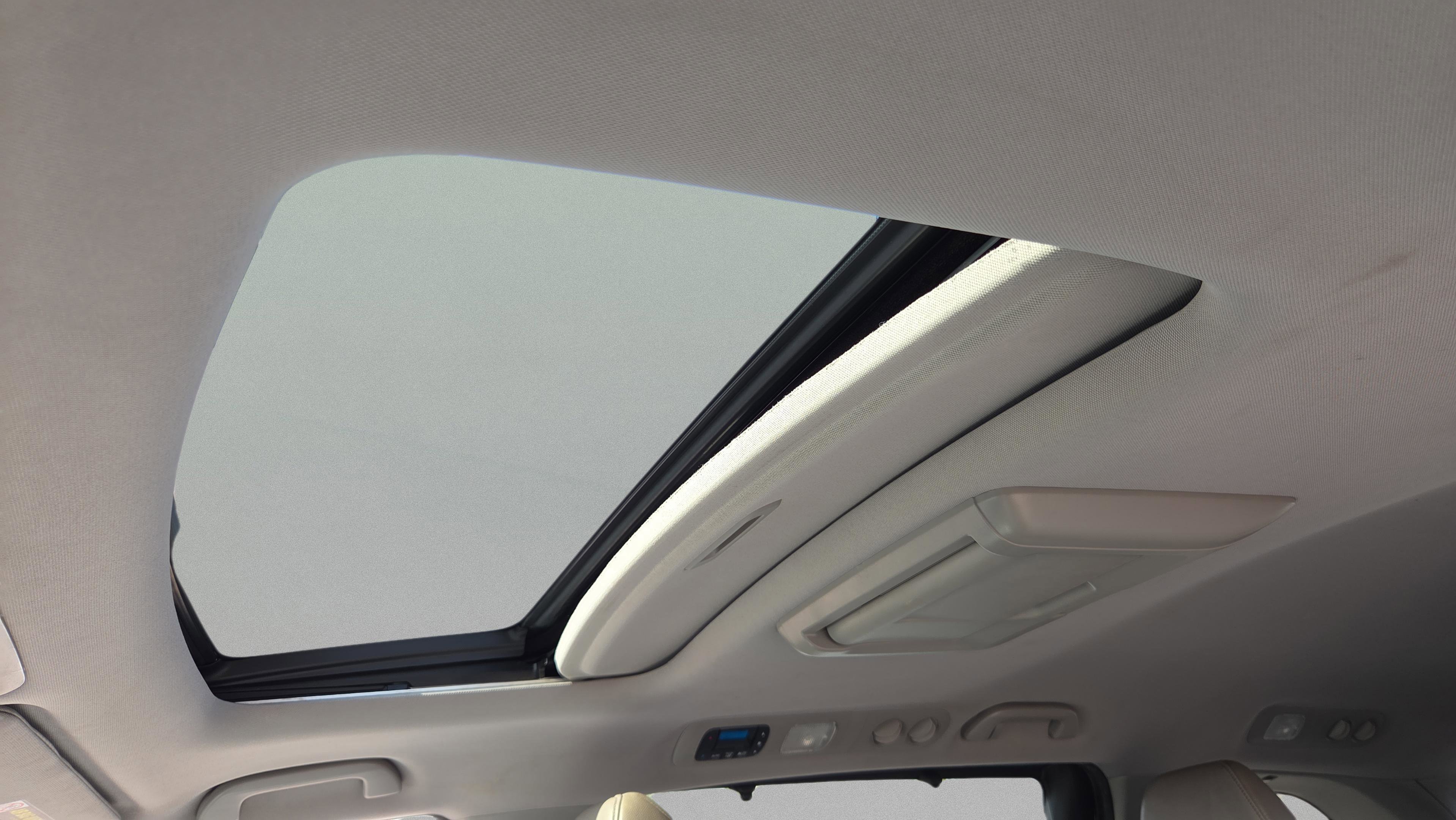 Used 2011 Honda Odyssey EX-L image 11