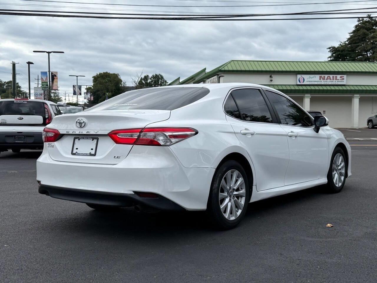 Used 2018 Toyota Camry L image 7