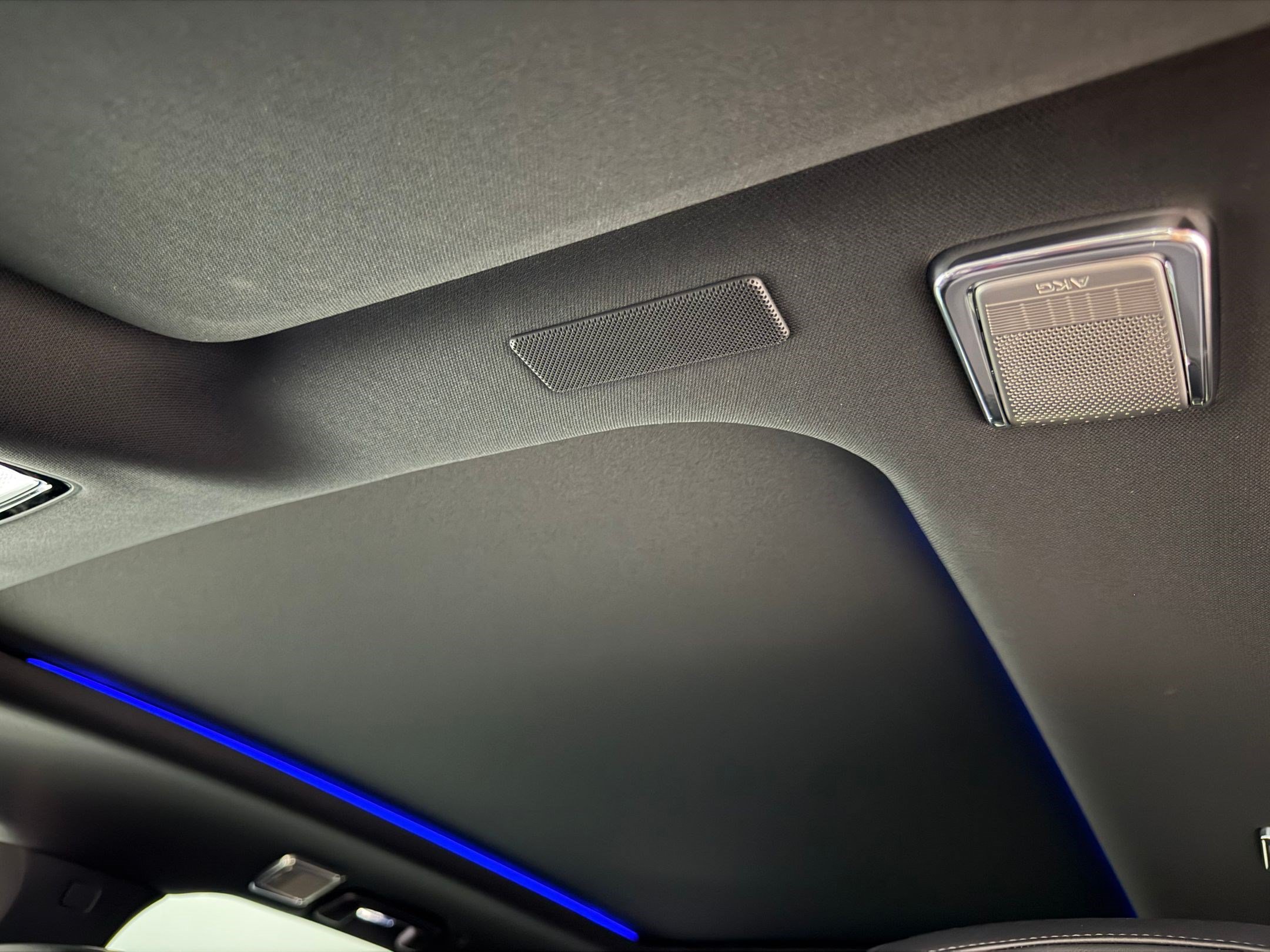 New 2026 Cadillac Vistiq Luxury AWD/4WD image 39